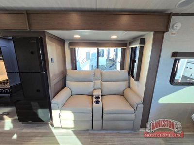 2026 Cougar Half-Ton 22MLS - Photo 16