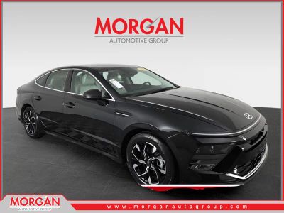 2025 Hyundai Sonata SEL in Black — front three-quarter view