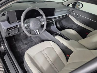 2025 Hyundai Sonata — photo 12 view