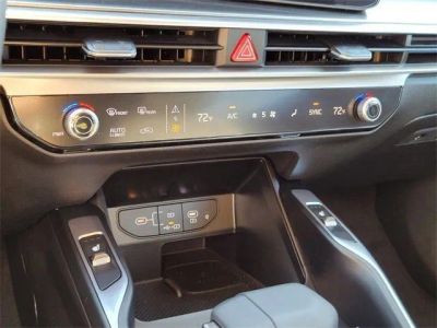 2025 Kia Sorento — photo 16 view