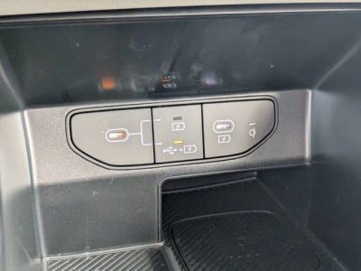 2025 Kia Sorento — photo 23 view
