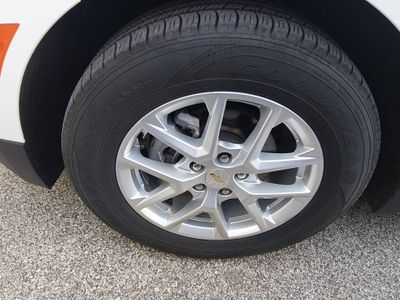 2024 Chevrolet Equinox — photo 10 view
