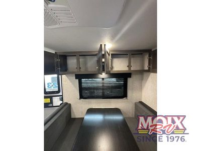 2025 Jayco Jay Flight SLX - Photo 12