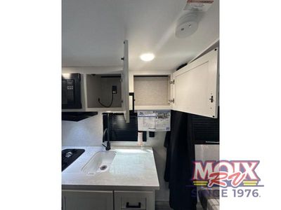 2025 Jayco Jay Flight SLX - Photo 15