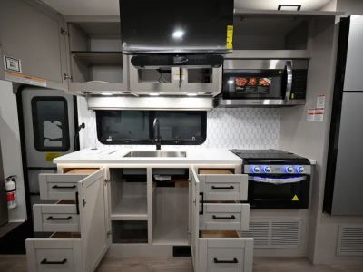2027 Entegra ODYSSEY — photo 8 view