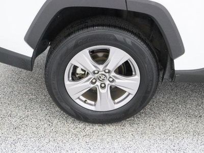 2025 Toyota RAV4 FWD - Photo 6