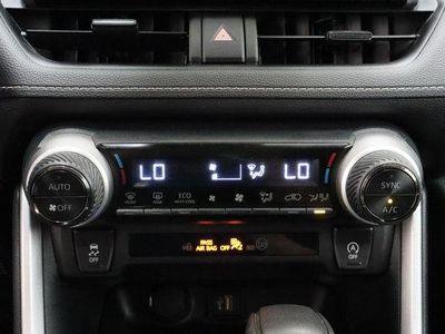 2025 Toyota RAV4 FWD - Photo 19