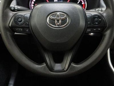 2025 Toyota RAV4 FWD - Photo 23