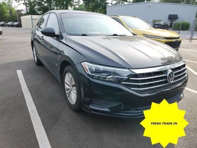 2019 Volkswagen Jetta - Photo 2