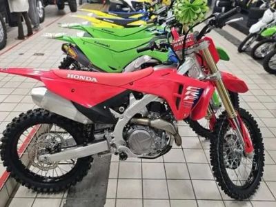 2026 Honda® CRF450R — front three-quarter view