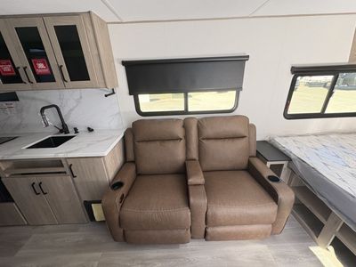 2026 Grand Design IMAGINE AIM - Photo 13