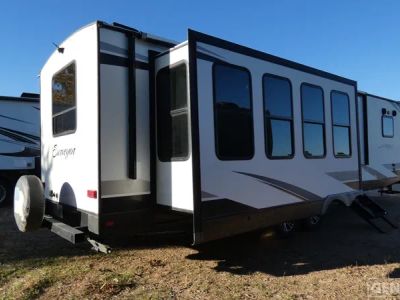 2020 Forest River Surveyor Luxury - Photo 4