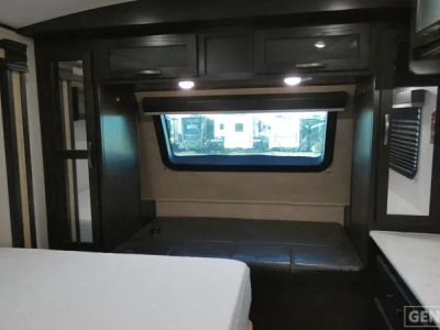 2020 Forest River Surveyor Luxury - Photo 11