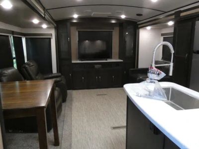 2020 Forest River Surveyor Luxury - Photo 5