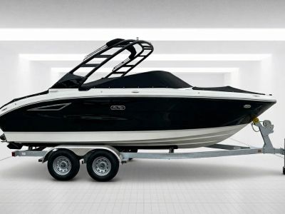 2025 Sea Ray ECT 6.2L MPI DTS BR3 - Photo 2