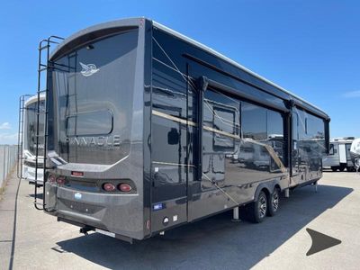 2025 Jayco Pinnacle - Photo 4