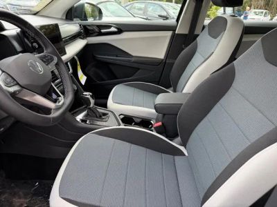2026 Volkswagen Taos — photo 11 view