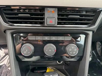 2026 Volkswagen Taos — photo 17 view