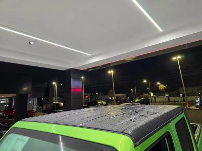 2026 Jeep Gladiator — photo 13 view