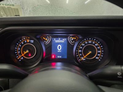2026 Jeep Gladiator — photo 23 view