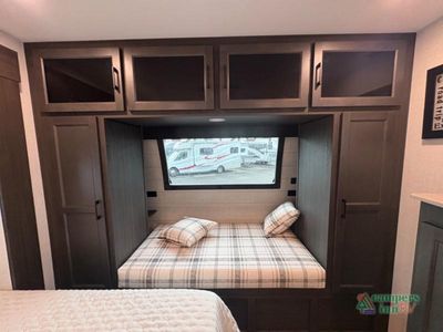 2027 Venture RV SportTrek Touring Edition - Photo 44
