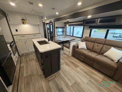 2027 Venture RV SportTrek Touring Edition - Photo 9