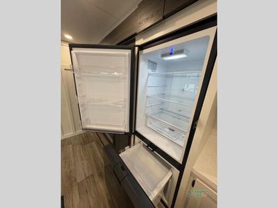 2027 Venture RV SportTrek Touring Edition - Photo 24