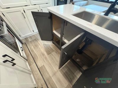 2027 Venture RV SportTrek Touring Edition - Photo 34
