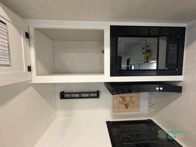 2027 Venture RV SportTrek Touring Edition - Photo 25