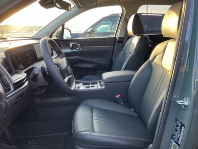2026 Kia Sorento Hybrid - Photo 9