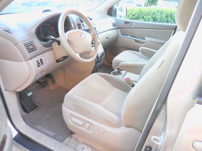 2008 Toyota Sienna - Photo 10