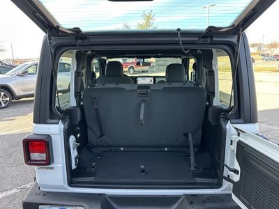 2026 Jeep Wrangler — photo 13 view