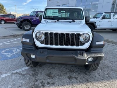 2026 Jeep Wrangler — photo 7 view