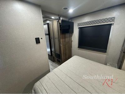 2022 Dynamax Isata 5 - Photo 17