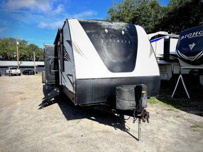 2019 Dutchmen Kodiak Ultimate — front three-quarter view