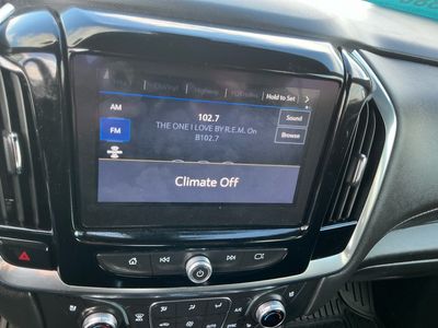 2023 Chevrolet Traverse - Photo 11