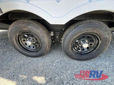2025 Forest River RV Wildwood X-Lite - Photo 19
