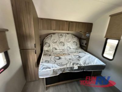2025 Forest River RV Wildwood X-Lite - Photo 11
