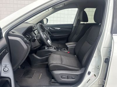 2019 Nissan Rogue - Photo 10