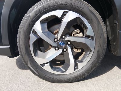 2023 Subaru Forester - Photo 10