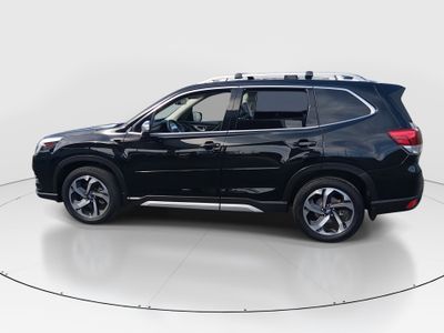 2023 Subaru Forester - Photo 4