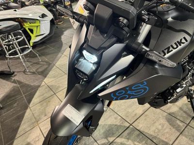 2024 Suzuki GSX-8S - Photo 8