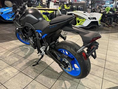 2024 Suzuki GSX-8S - Photo 4