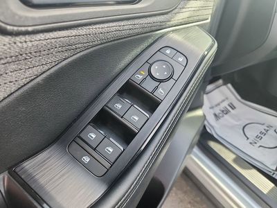 2023 Nissan Rogue SV — photo 14 view
