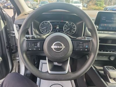 2023 Nissan Rogue SV — photo 17 view