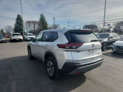 2023 Nissan Rogue SV — photo 7 view