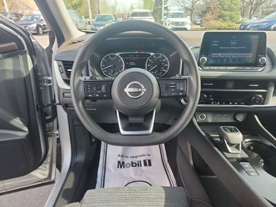 2023 Nissan Rogue SV — photo 16 view