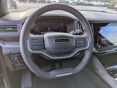 2024 Jeep Wagoneer - Photo 11