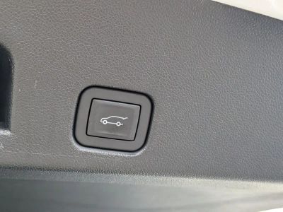 2024 GMC Acadia — photo 11 view