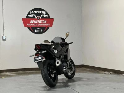 2026 Yamaha YZF-R3 - Photo 3